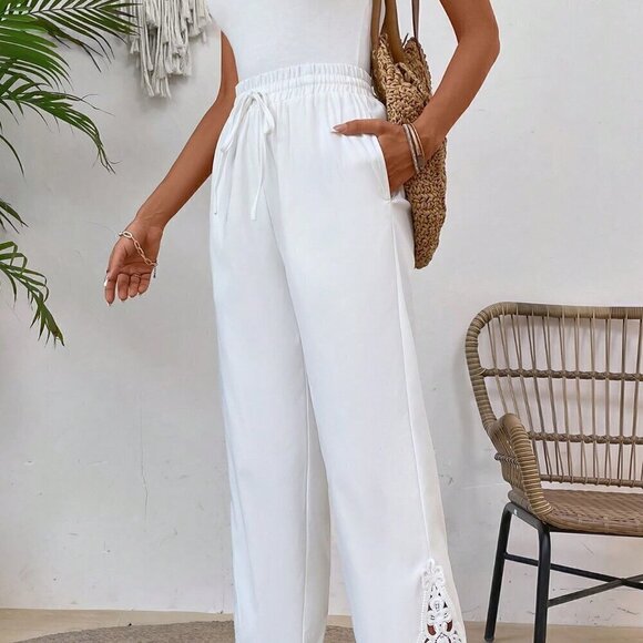 White Boho Women's Patchwork Elastic Waist Slant Pocket Straight Leg Pants - Picture 3 of 7